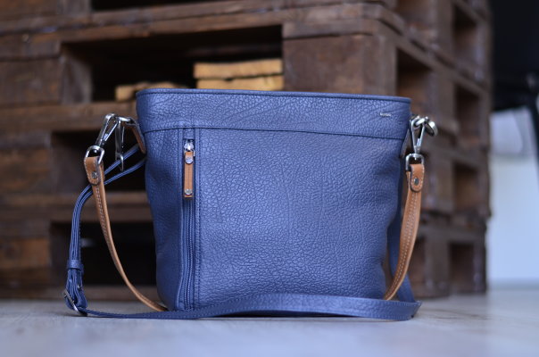 Neue Berba Handtaschen aus der Chamonix Serie in navy blau, olive grün und dust grau - Neue Berba Handtaschen aus der Chamonix Serie in navy blau, olive grün und dust grau