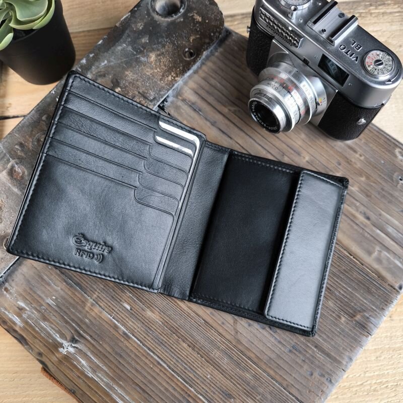 Herren Portemonnaies mit vielen Kartenfächern