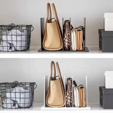 Taschen-Organizer verstellbar platzsparend Smart - Yamazaki. Bewahren Sie  Handtaschen und Akten ordentlich sowie griffbereit in Ihrem Regal auf.