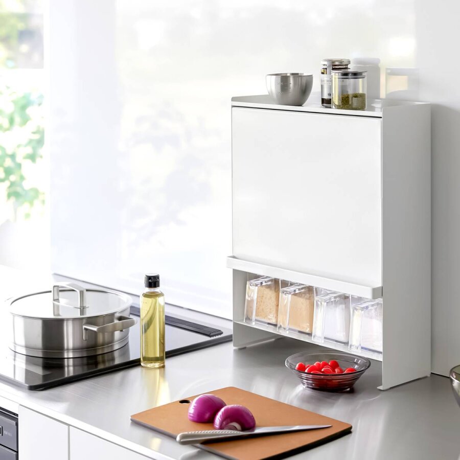 Yamazaki Weiss Gewürzregal Platzsparend Kleine Küchen Tower – Metall Weiß. Helle Akzente Und Perfekte Struktur Für Kompakte Arbeitsflächen Im Modernen Heim.